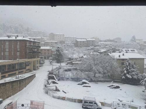 Imbiancate Terni, Perugia e Norcia: l'Umbria sotto la neve